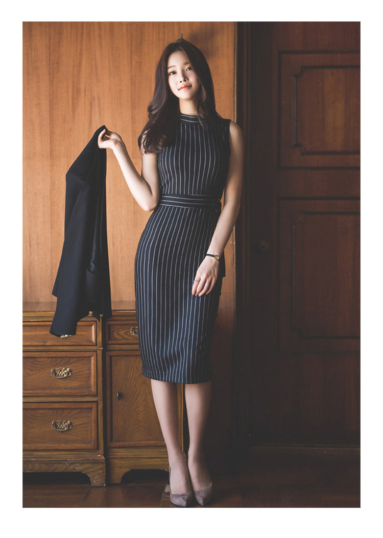 Elegant Long-Sleeve Bodycon Dress for Women – Sleek Office-to-Dinner Staple 2025